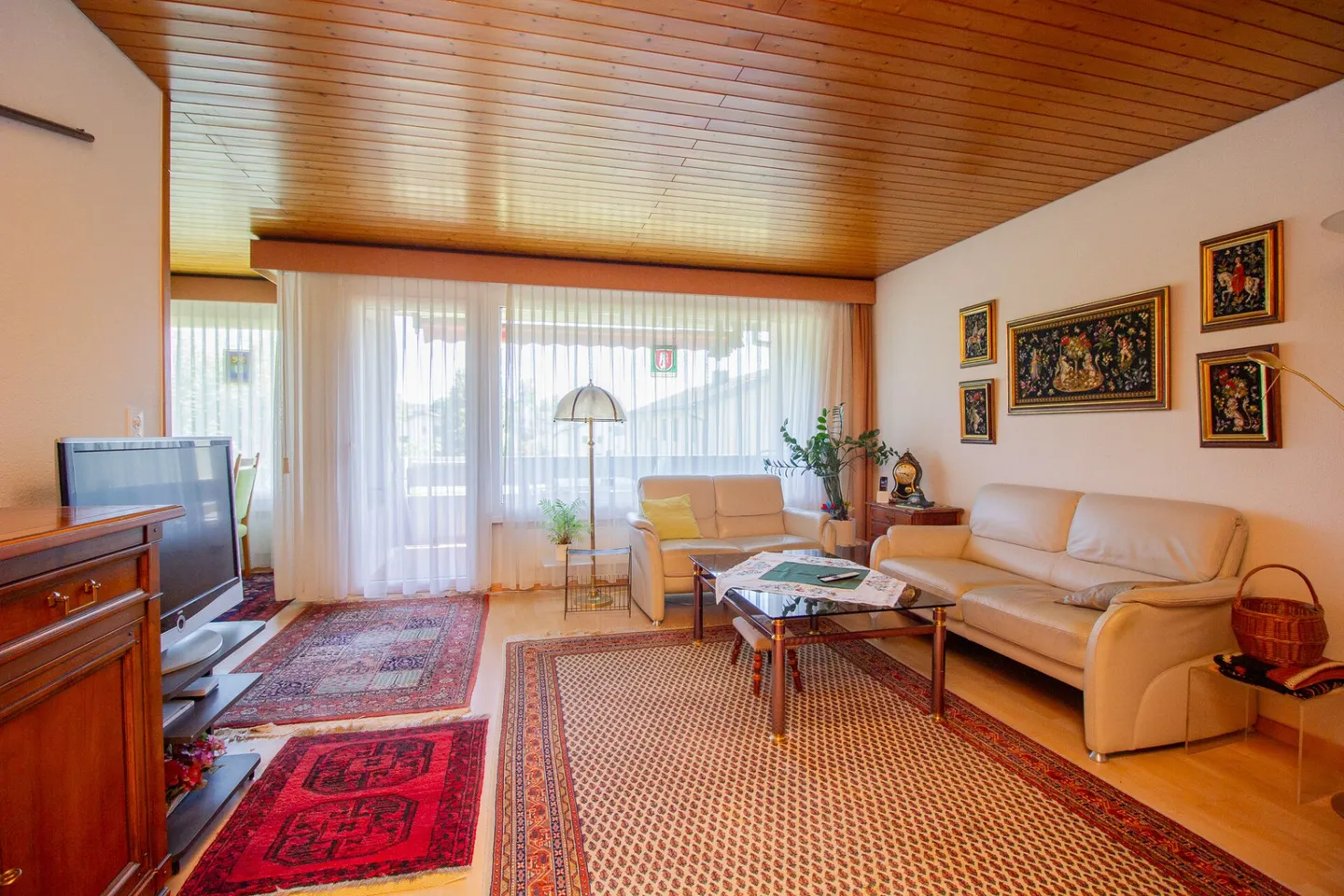Appartement confortable de 4,5 pièces dans un emplacement calme avec salle de loisirs, garage et beaucoup de potentiel d'aménagement - Photo 12 sur 25