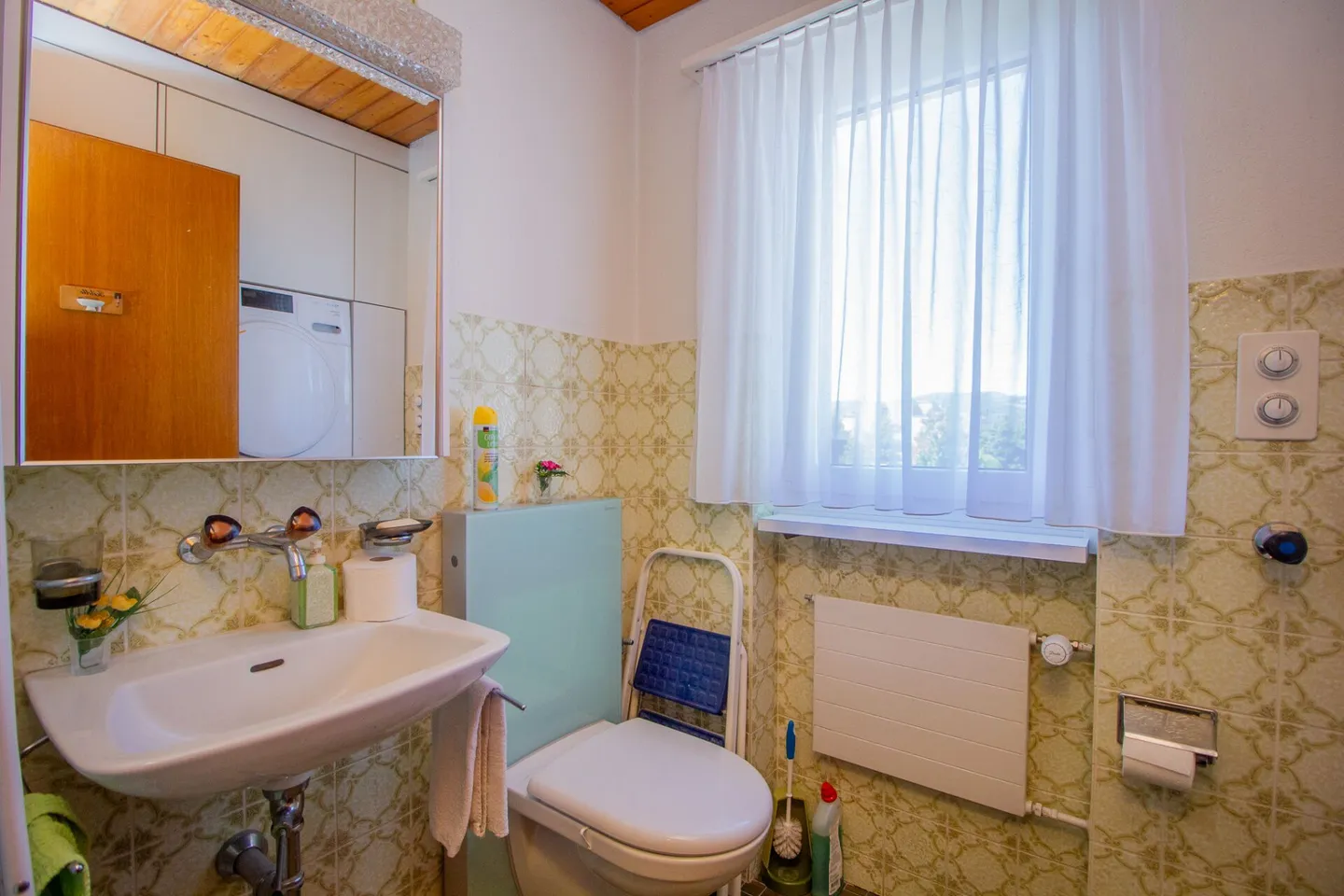 Appartement confortable de 4,5 pièces dans un emplacement calme avec salle de loisirs, garage et beaucoup de potentiel d'aménagement - Photo 14 sur 25