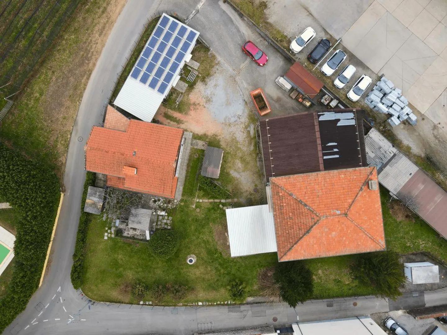 Einfamilienhaus mit Rustico, großem Garten und privatem Platz - Foto 6 von 25