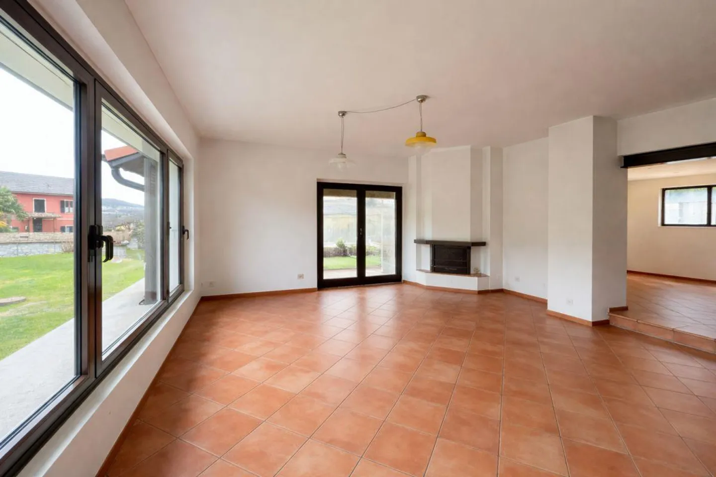 Einfamilienhaus mit Rustico, großem Garten und privatem Platz - Foto 7 von 25