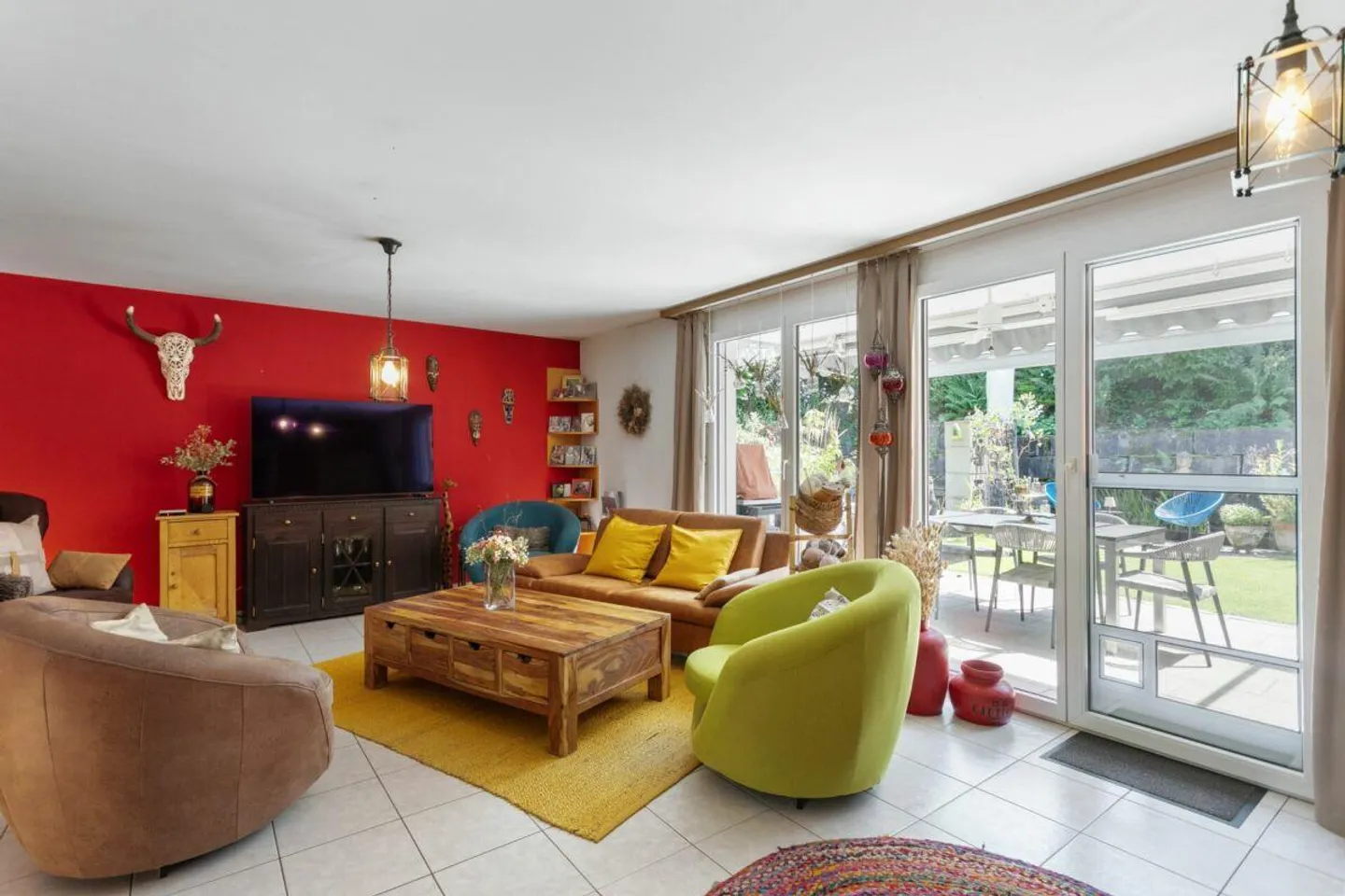 Maison individuelle attrayante dans un emplacement central avec un beau jardin - Photo 3 sur 14