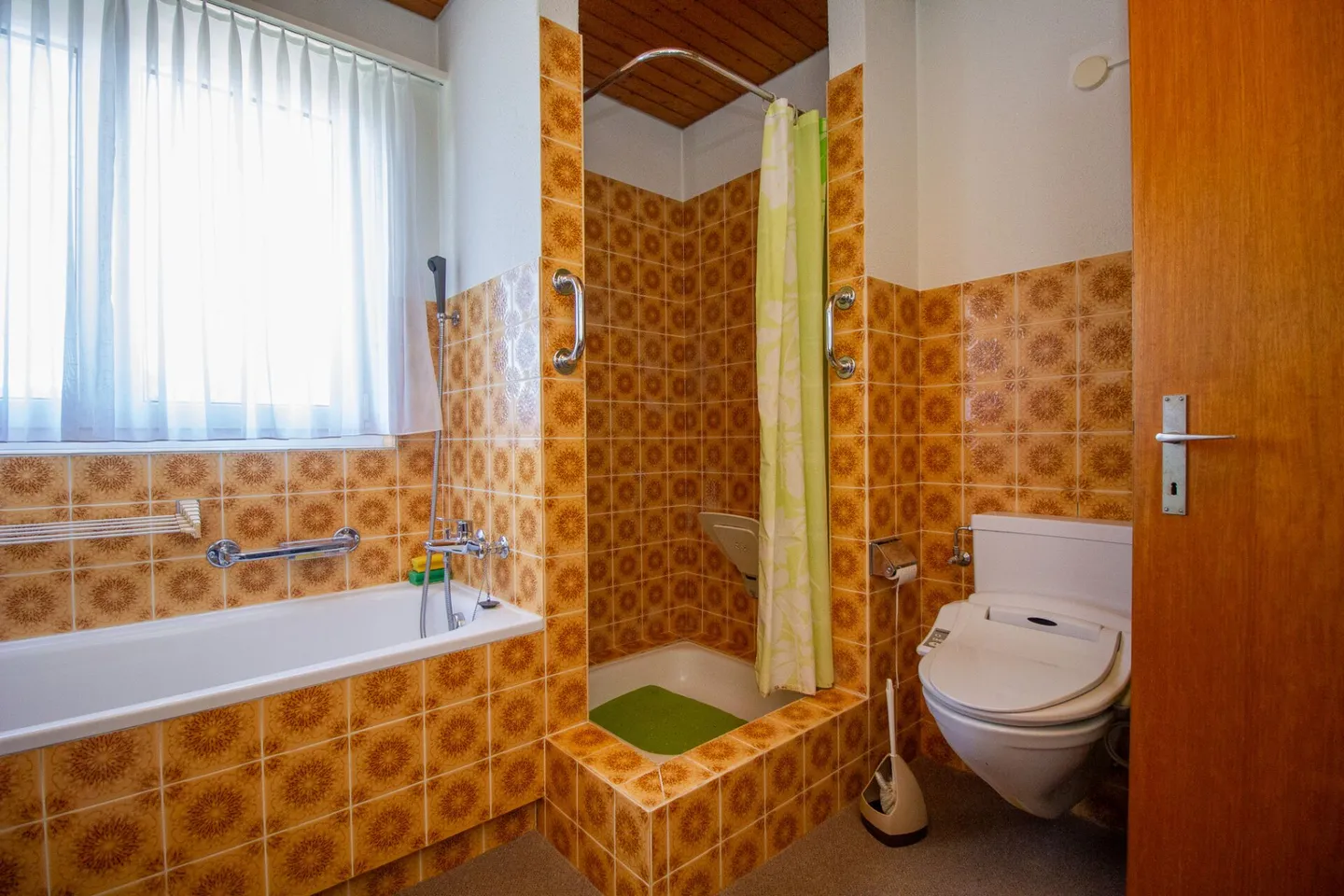 Appartement confortable de 4,5 pièces dans un emplacement calme avec salle de loisirs, garage et beaucoup de potentiel d'aménagement - Photo 16 sur 25