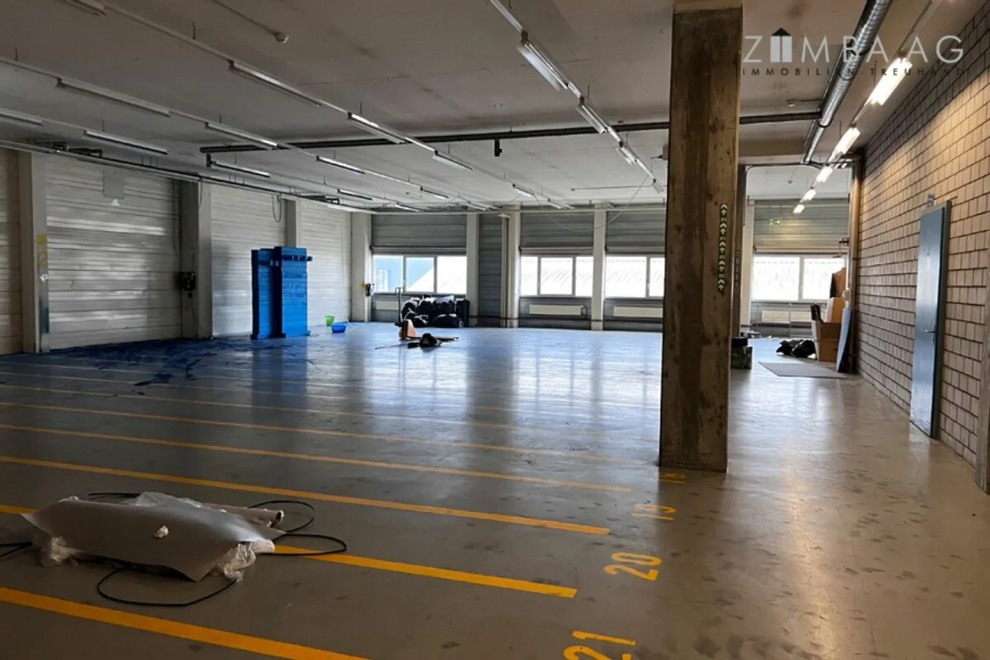 Production/Warehouse Hall with Additional Office - Photo 8 of 8