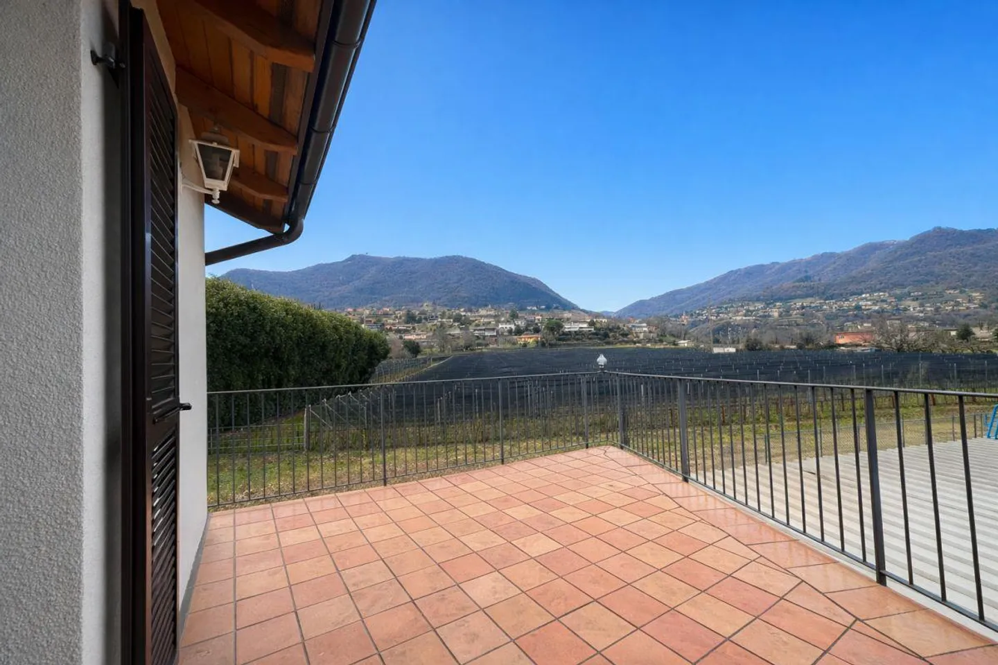 Einfamilienhaus mit Rustico, großem Garten und privatem Platz - Foto 15 von 25