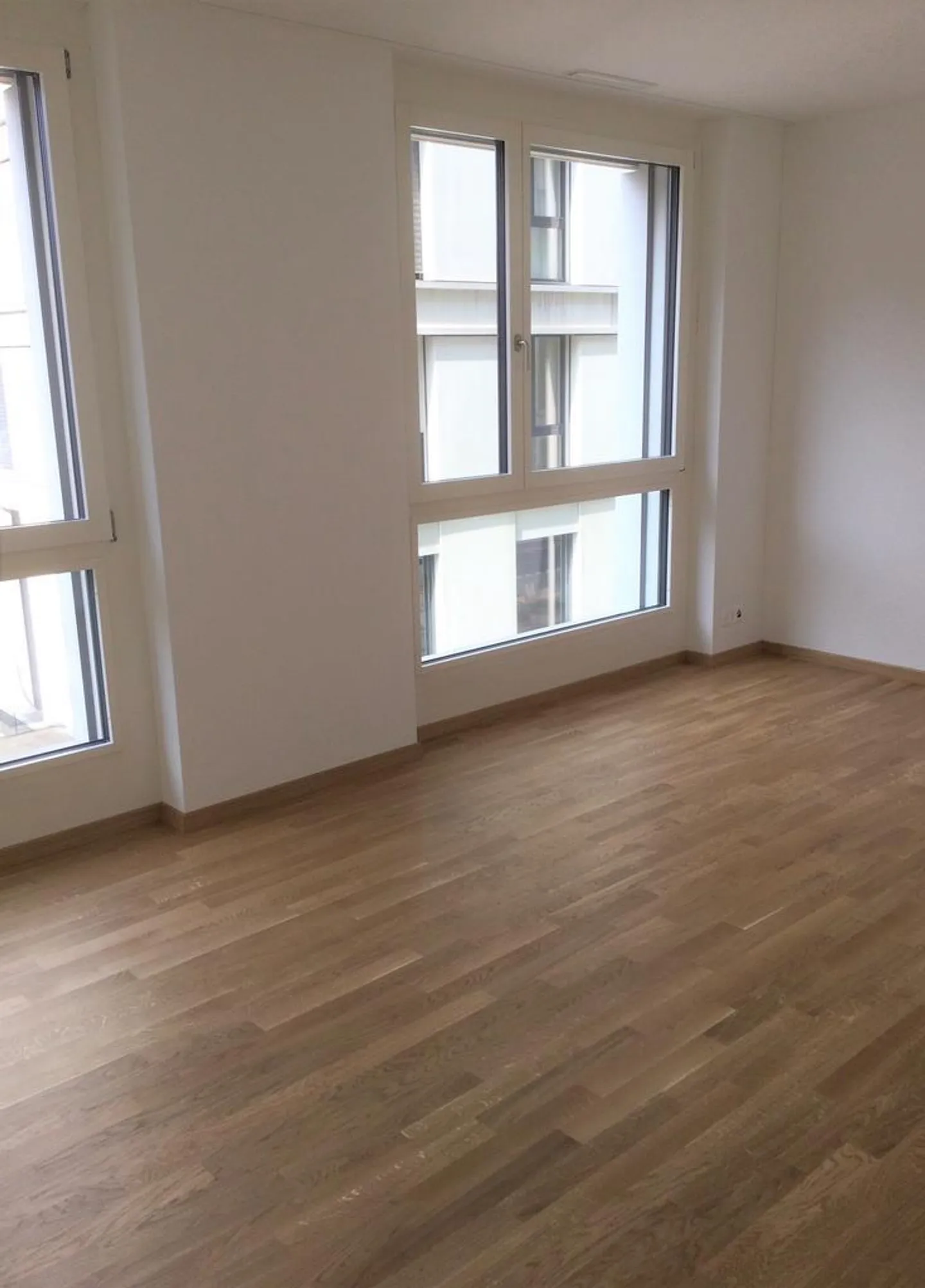 Modern 2.5-room apartment in a central location - Photo 9 of 12