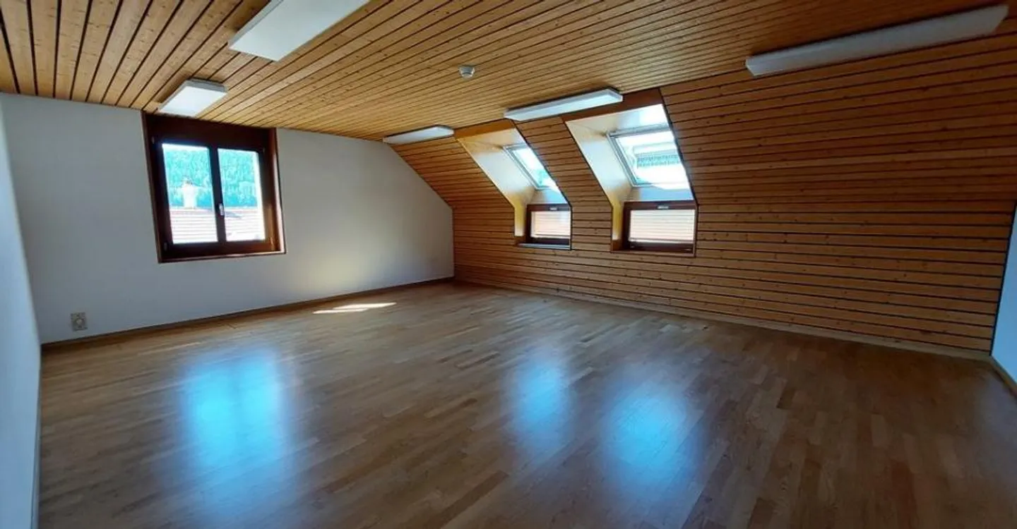 Large office on the 4th floor of 182m2 - Photo 2 of 9
