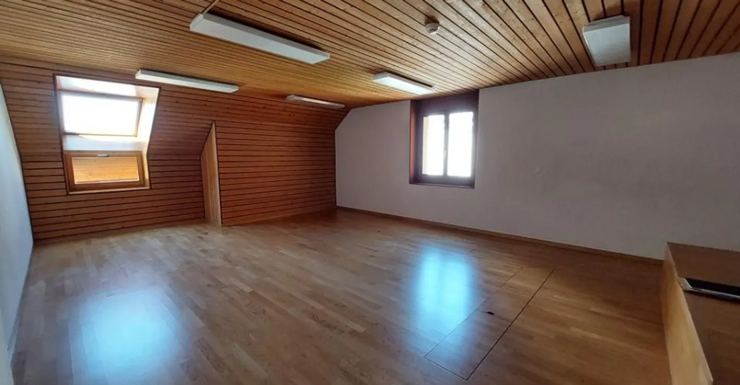 Large office on the 4th floor of 182m2 - Photo 5 of 9