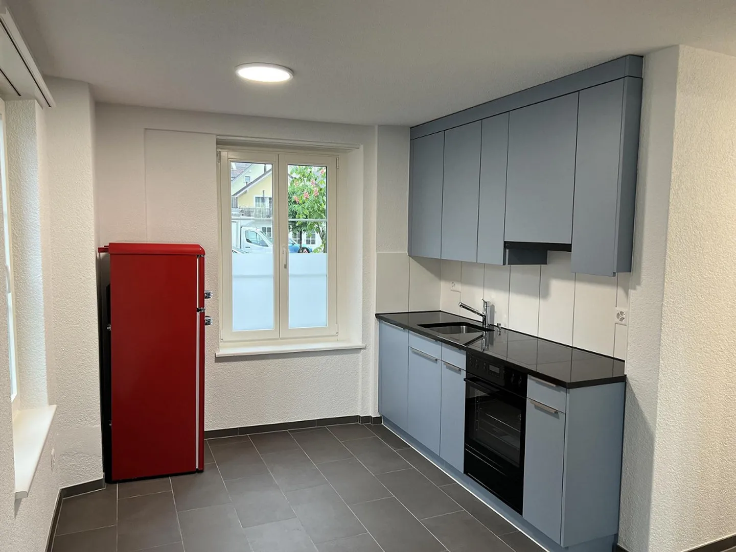 2.5 Room Apartment - Photo 1 of 6
