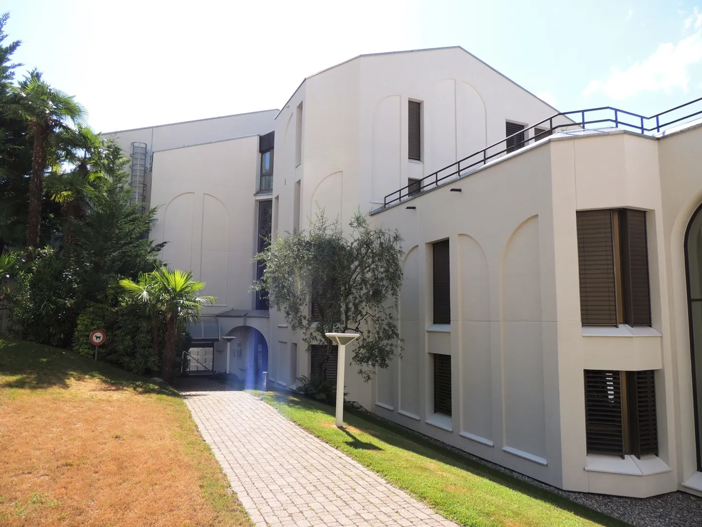 Quiet Apartment in Massagno - Photo 2 of 11