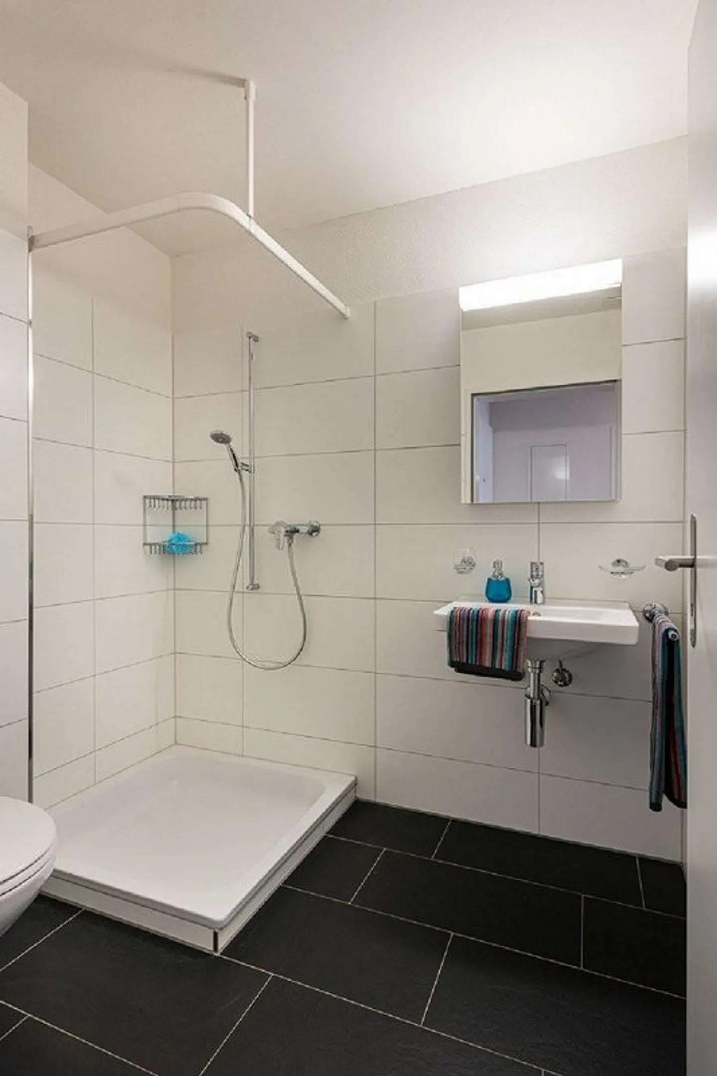Living Comfort for Connoisseurs! - Photo 9 of 10