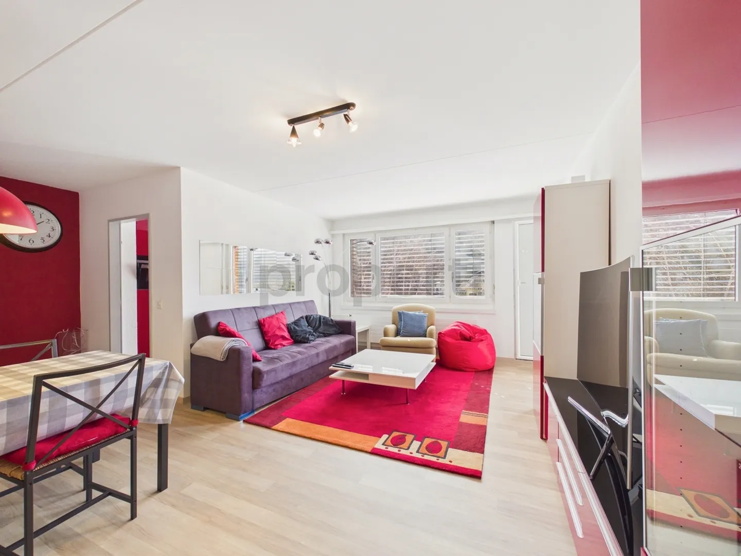 Appartement lumineux de 2,5 pièces meublé avec balcon, Murg - Photo 1 sur 10