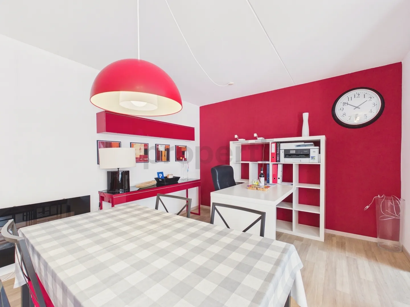 Appartement lumineux de 2,5 pièces meublé avec balcon, Murg - Photo 2 sur 10