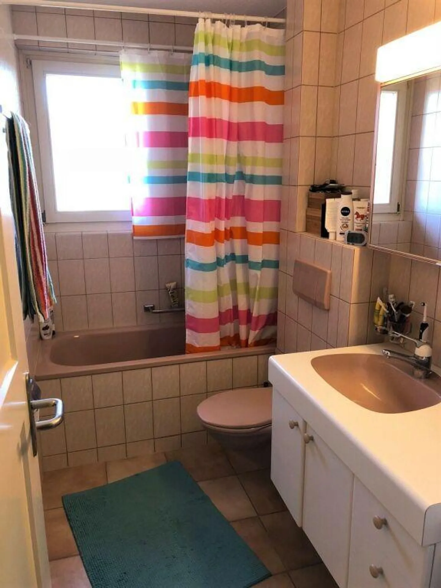 Attractive 3-room apartment in the green - Photo 3 of 10