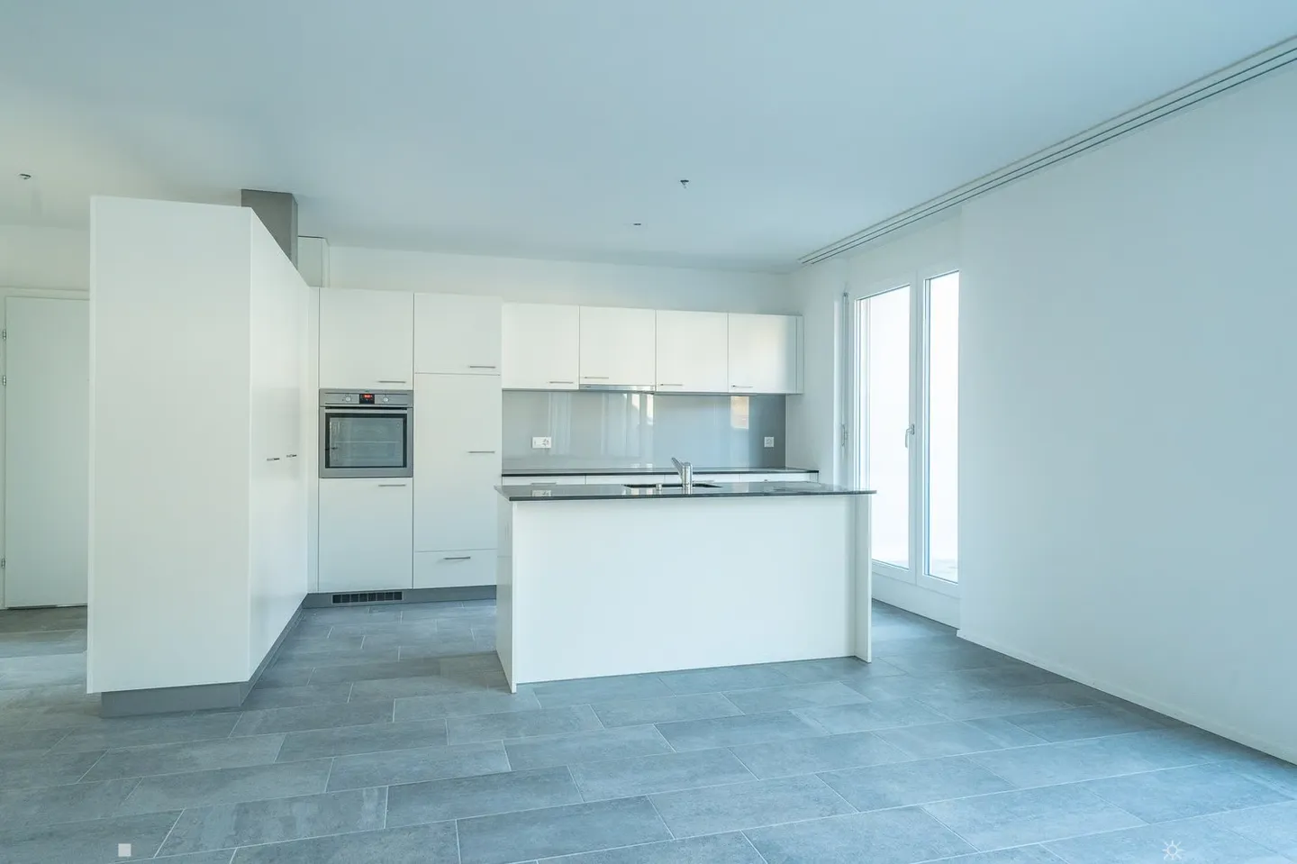 Moderne Attika-Wohnung in Biel - Foto 1 von 7