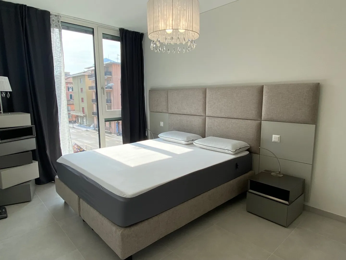 Cozy 2.5-Room Apartment in Viganello, Ticino - Photo 9 of 13