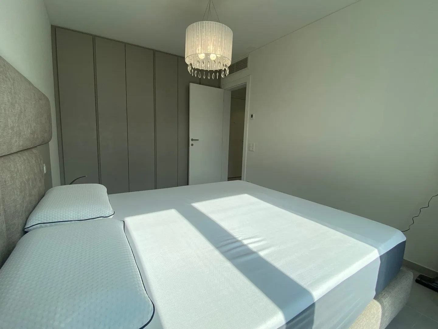 Cozy 2.5-Room Apartment in Viganello, Ticino - Photo 10 of 13