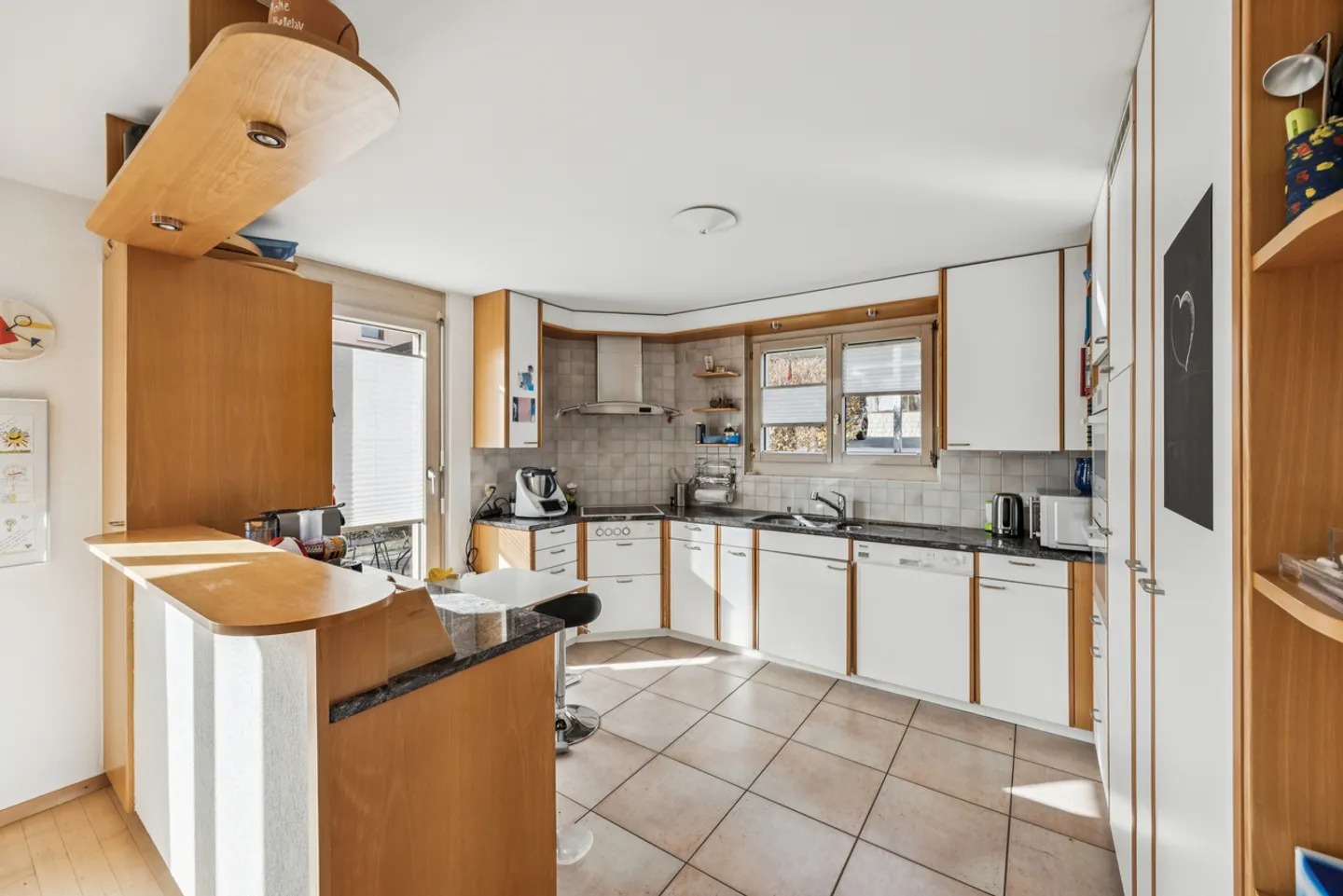 Bella casa a schiera di 6,5 stanze senza affacci diretti - Foto 4 di 7