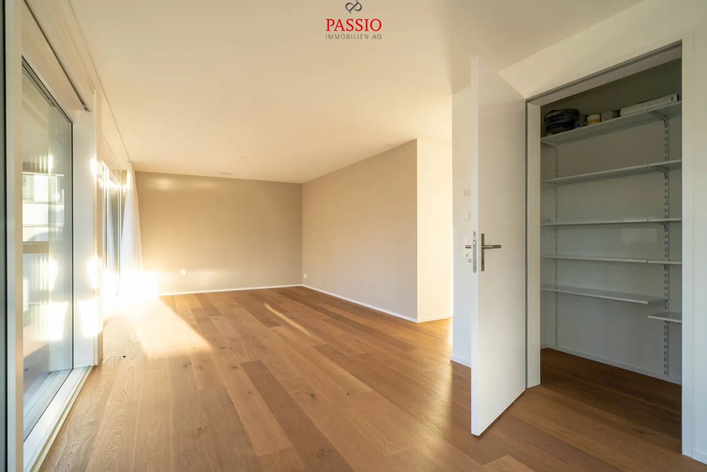 Neuwertige 4½-Zimmerwohnung mit Extra-Komfort in moderner Überbauung - Foto 7 von 28