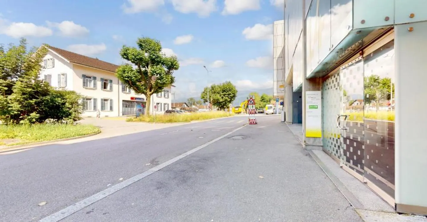 Spacious Living - just three minutes to Aaremürli - Photo 8 of 10