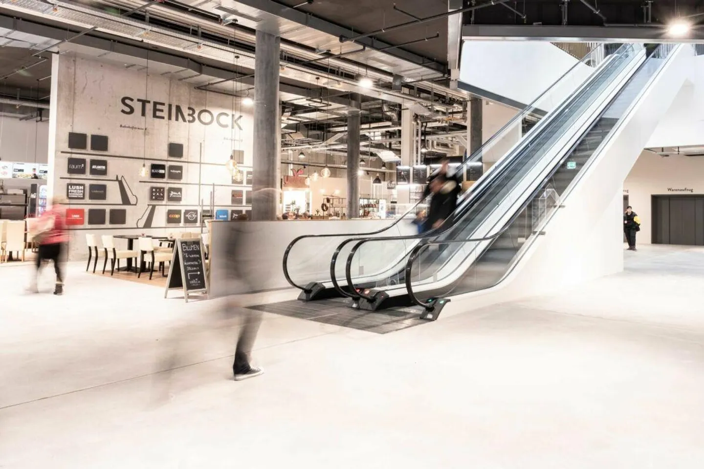 Area Popup nella Hall del Mercato di Steinbock - Foto 2 di 4