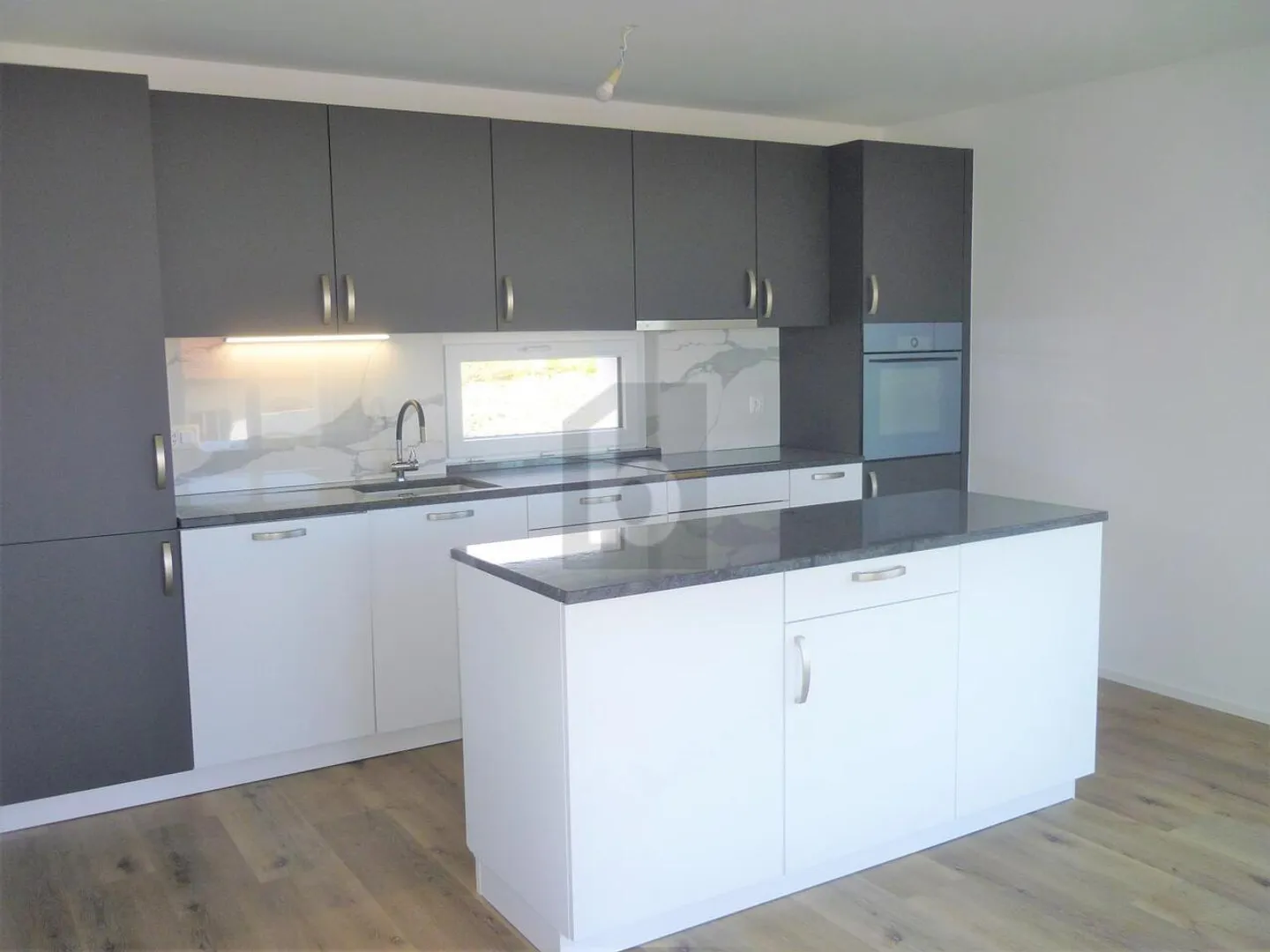 NEW VILLA: 4 BEDROOMS + ONE INDEPENDENT ROOM - Photo 5 of 6