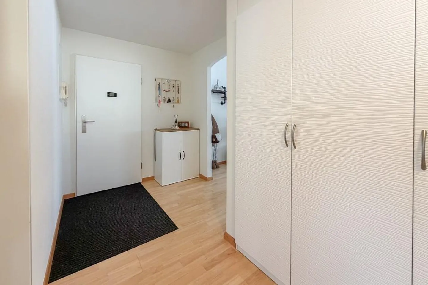 Charmante 3.5-Zimmer-Wohnung mit grosszügigen Nebenflächen - Photo 13 of 13