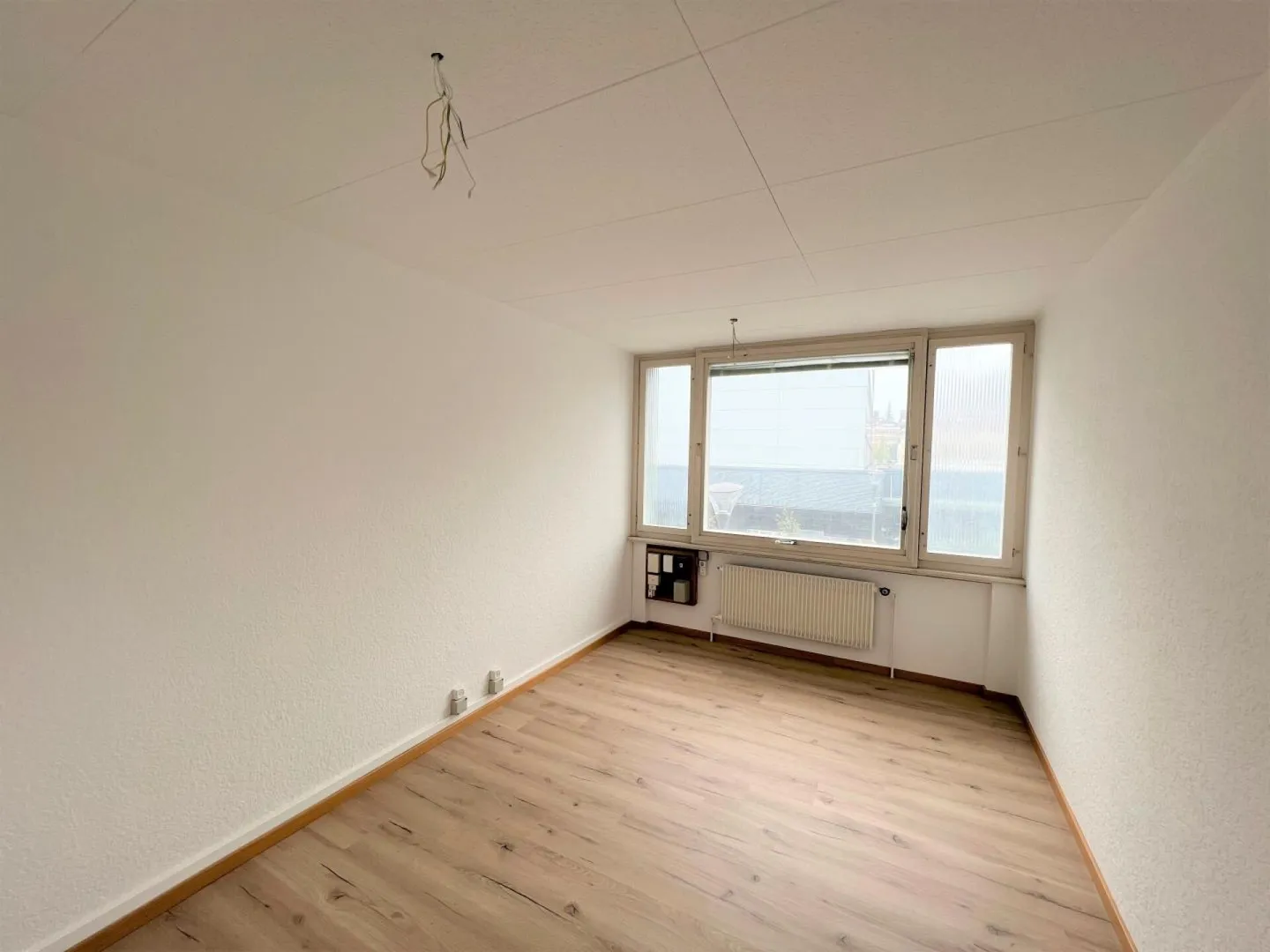 Amministrativo/Ufficio 4 stanze 70 m2 a Locle - Foto 4 di 6