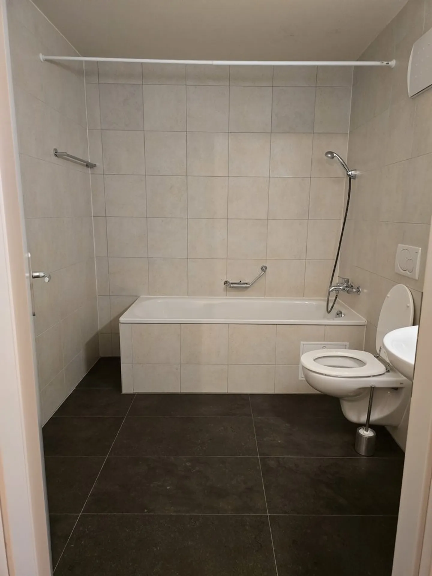 Prendi! Magnifico appartamento a due passi dalla metro M1! - Foto 7 di 9