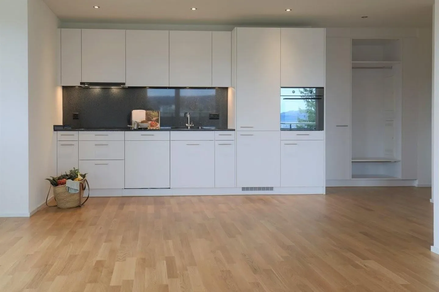 «Moderne Wohnung sucht Mieter für gemeinsame Zukunft» - Foto 4 von 11