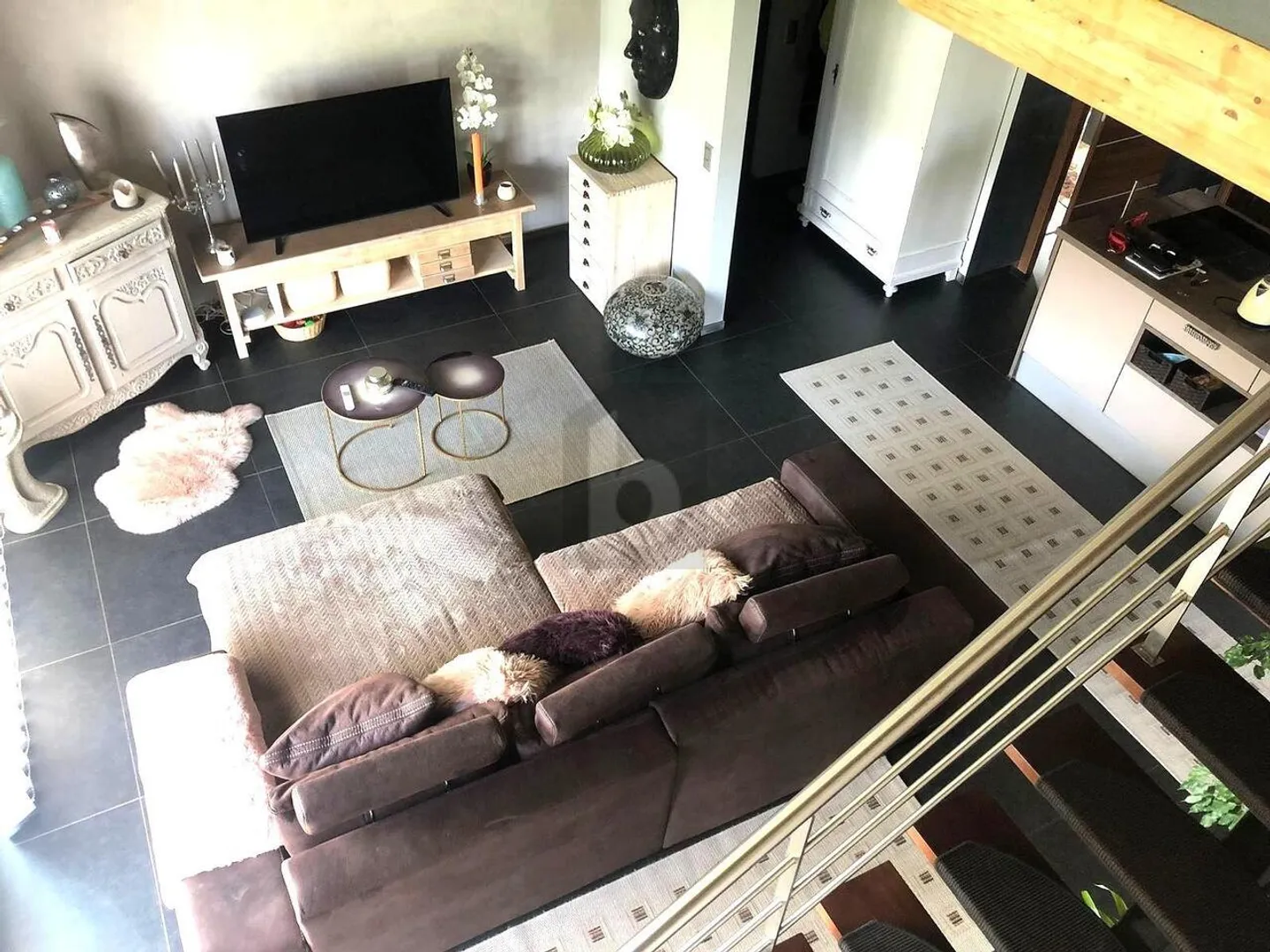 CHALEUREUSE, DANS UN QUARTIER TRANQUILLE - Photo 3 sur 6