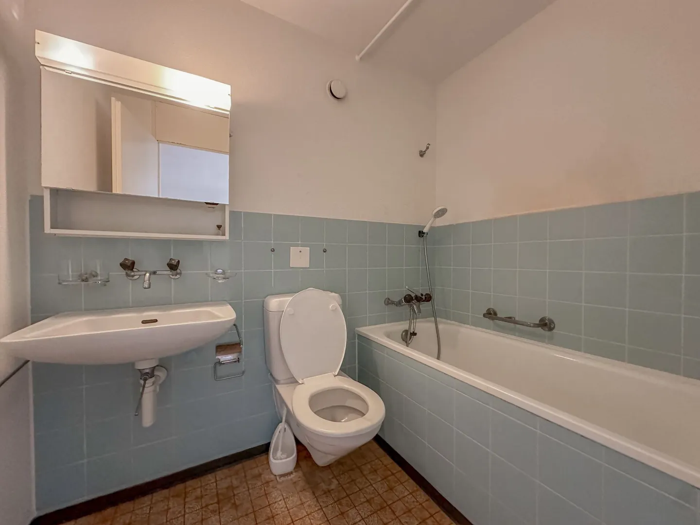 Cozy 2.5-room apartment in a convenient location - Photo 5 of 6