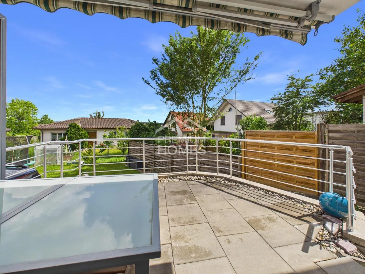 In the heart of the city & solidly renovated! - Photo 4 of 13
