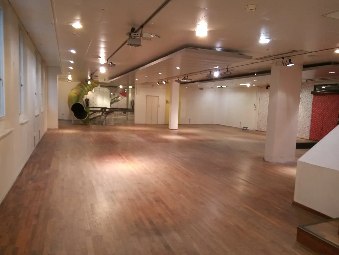 Commerce - Photo 3 of 6