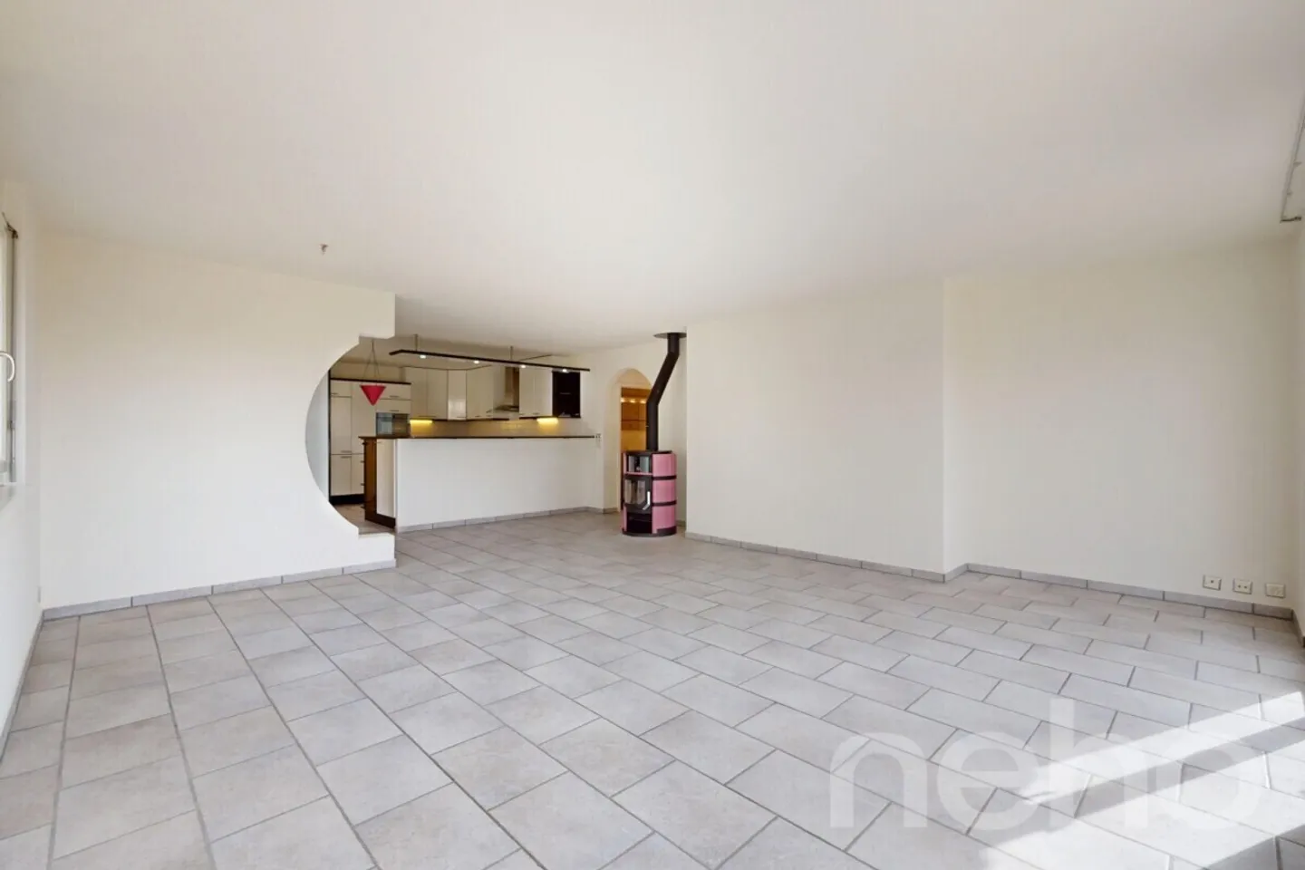 Ampio appartamento con terrazza di 5,5 locali a Düdingen - Foto 8 di 13