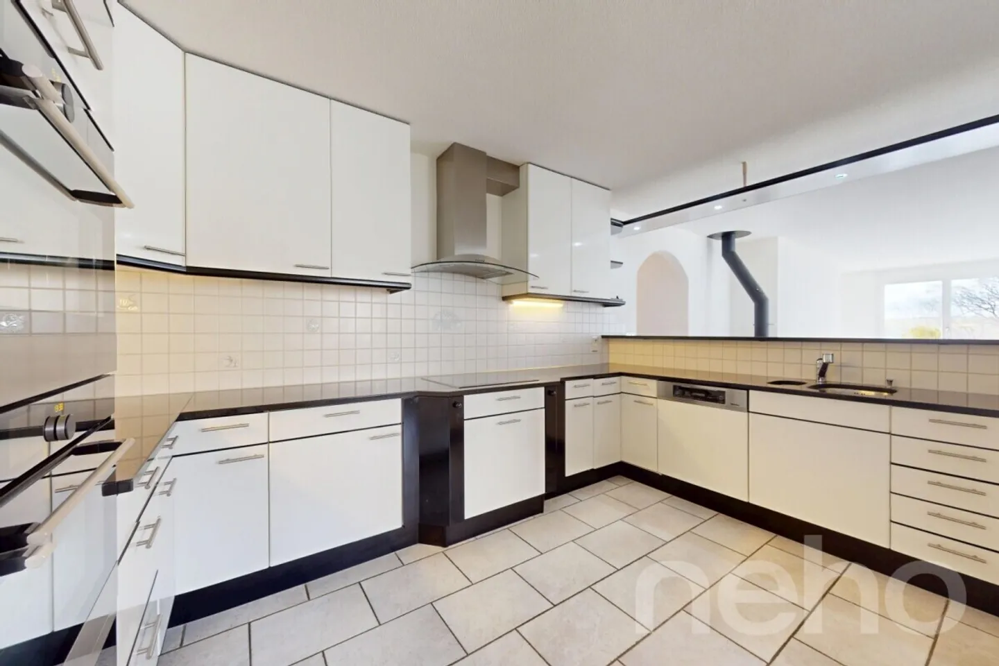Ampio appartamento con terrazza di 5,5 locali a Düdingen - Foto 9 di 13