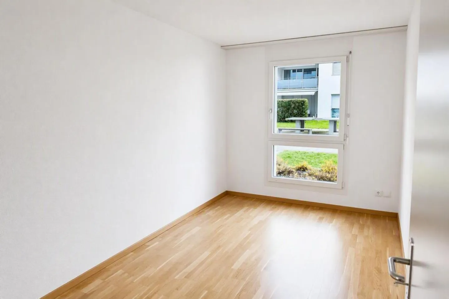 Bright apartment in a family-friendly environment - Photo 4 of 8