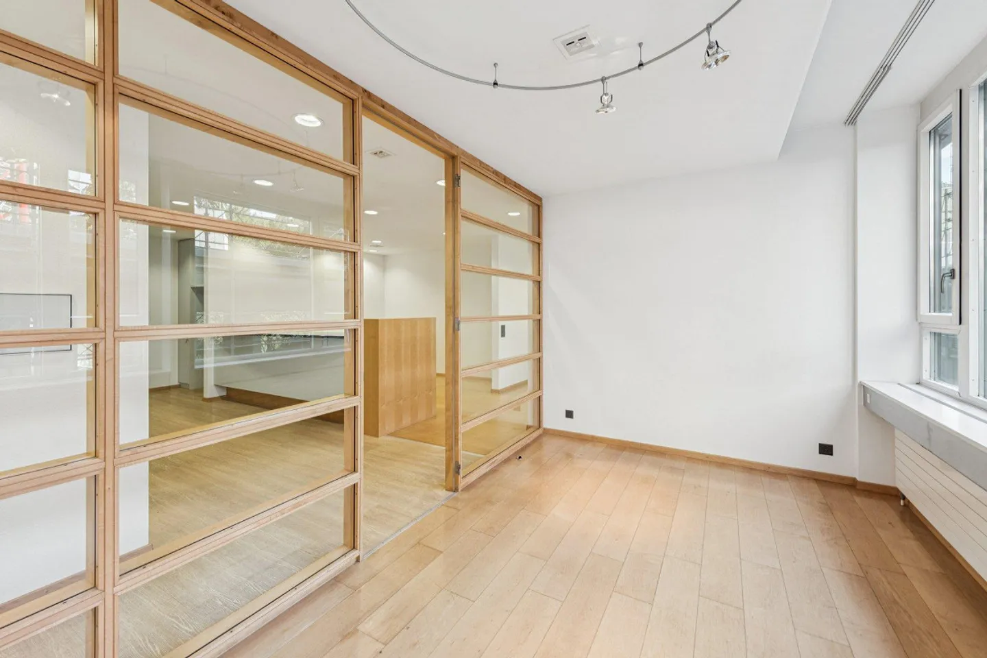 Zentrale Praxisfläche in Baden - Foto 2 von 9