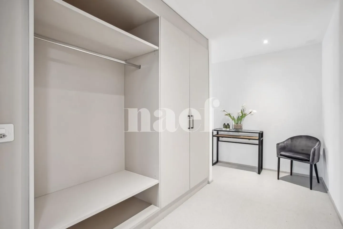 Apartment - Photo 1 of 4
