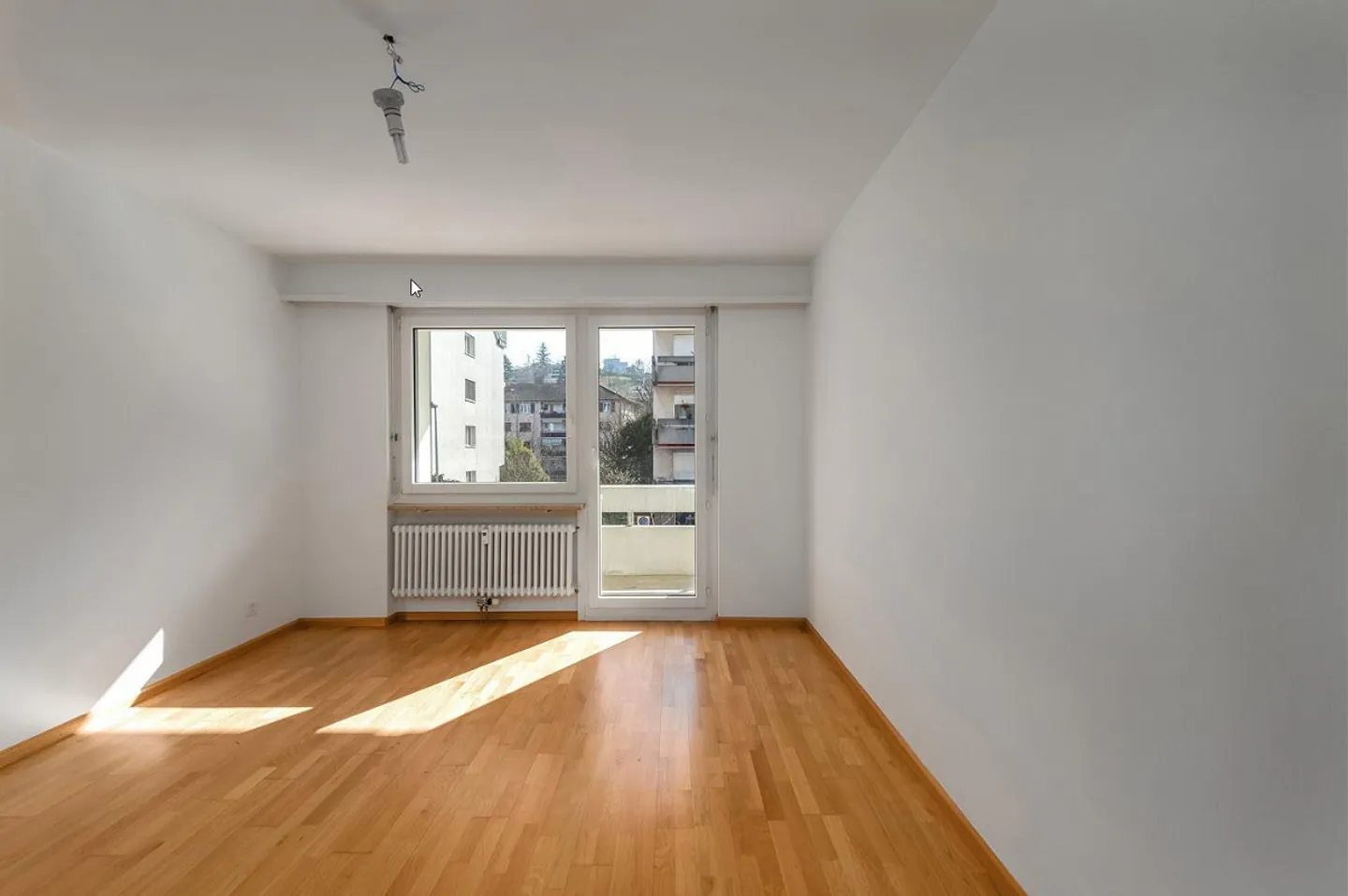 Beautiful and bright 4.5 room apartment in Binningen - Photo 10 of 12
