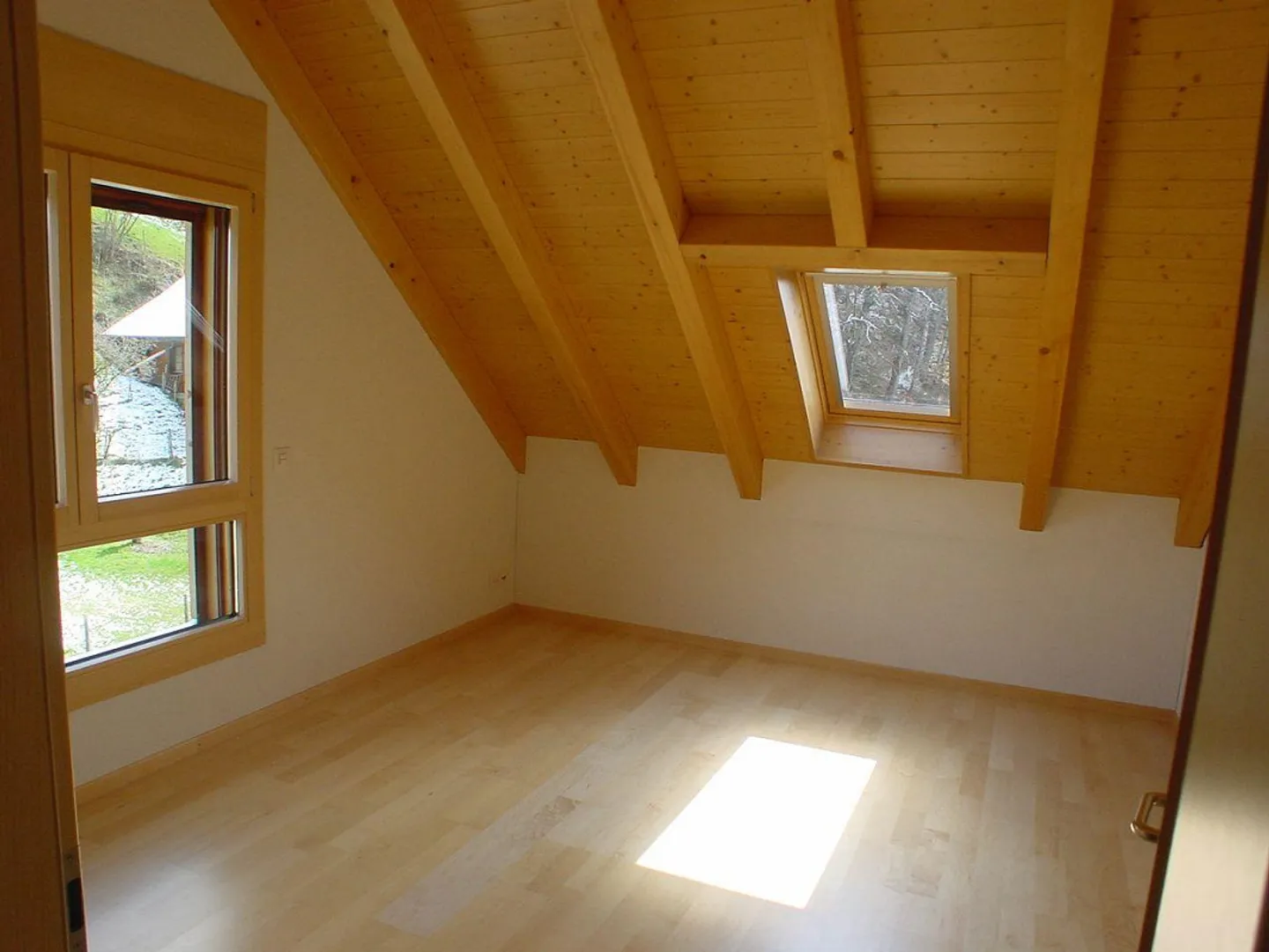 Beautiful 5 ½ Room - Attic Apartment with Gallery - Photo 4 of 12
