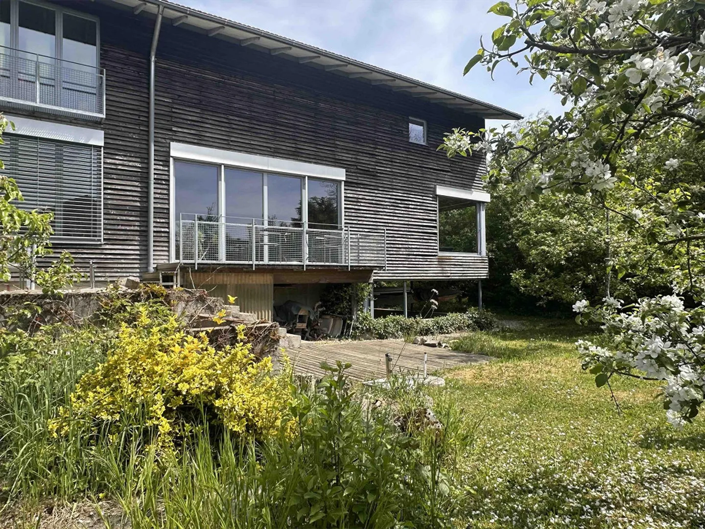 Casa dell'architetto con qualità abitativa eccezionale a Gempen - Foto 2 di 10