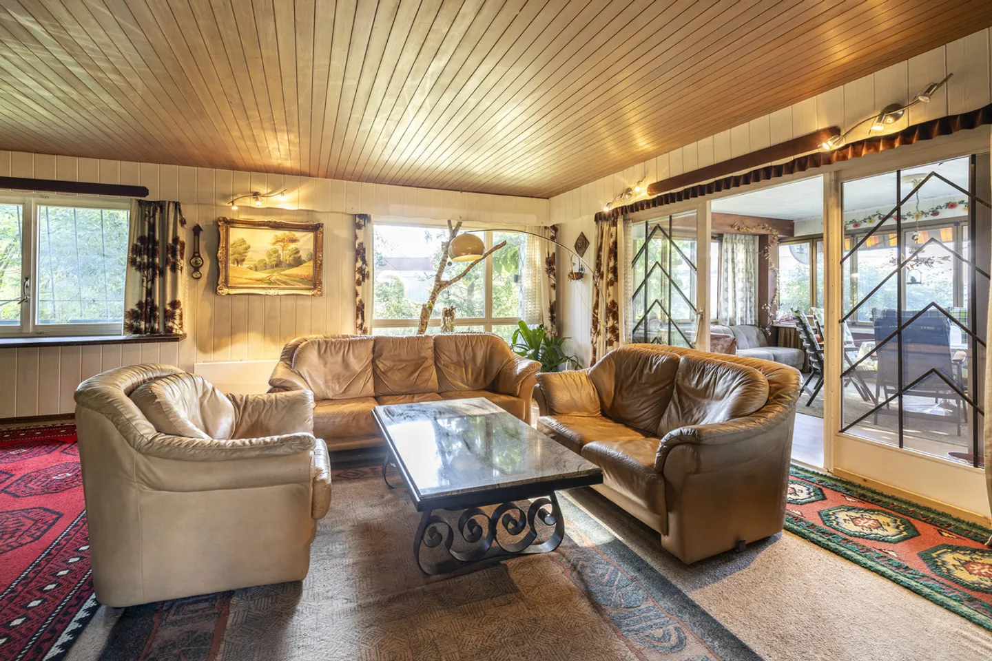 Ideal home for creative families - Photo 2 of 7