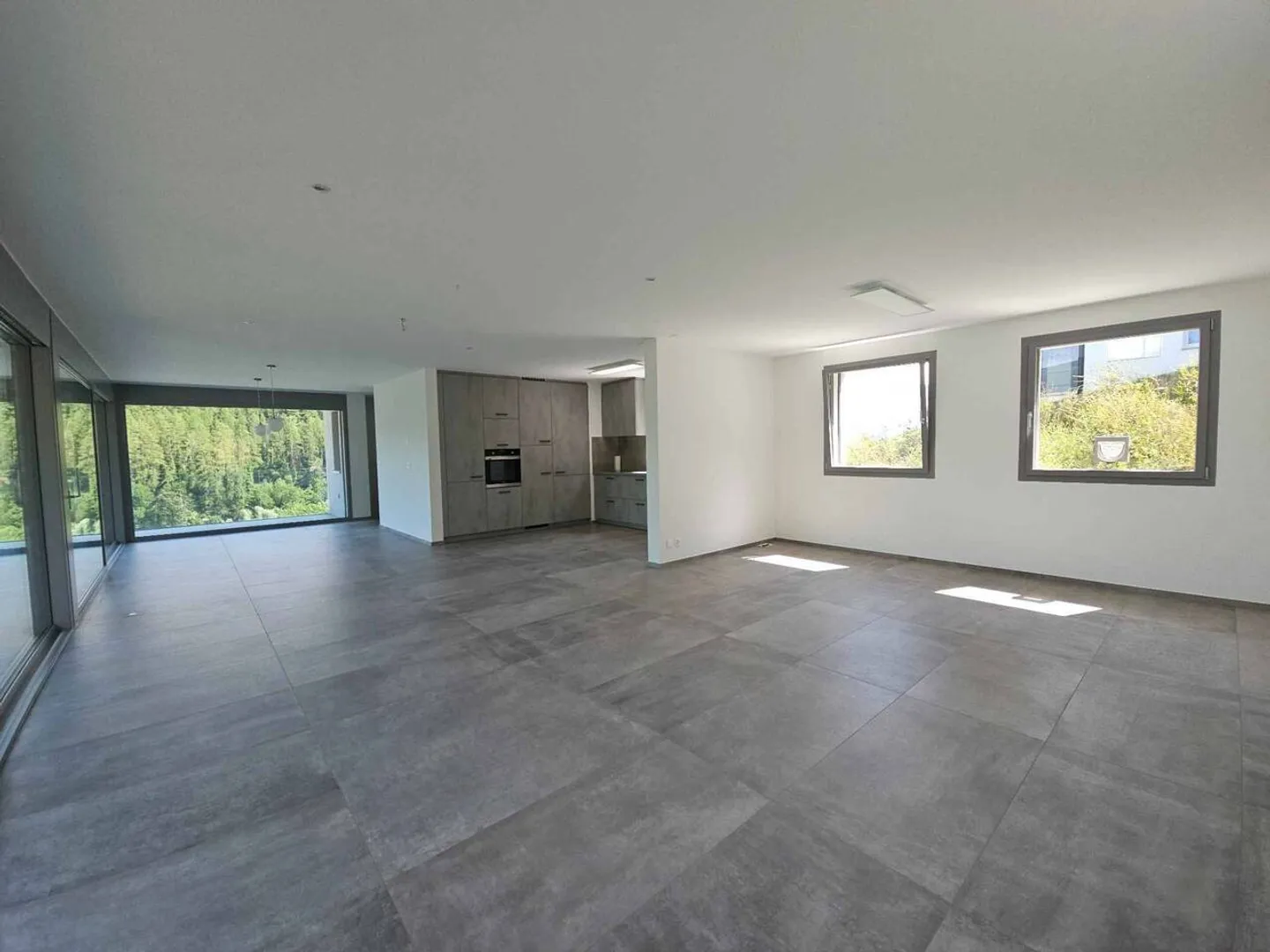 Magnificent contemporary villa with 5.5 rooms - Photo 4 of 11