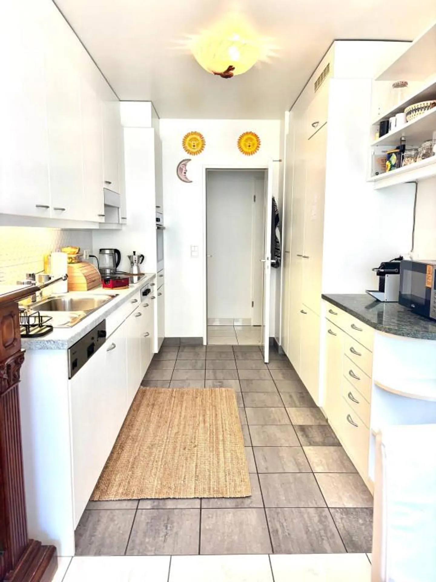 Bel appartement 5.5 pièces - Photo 2 sur 10