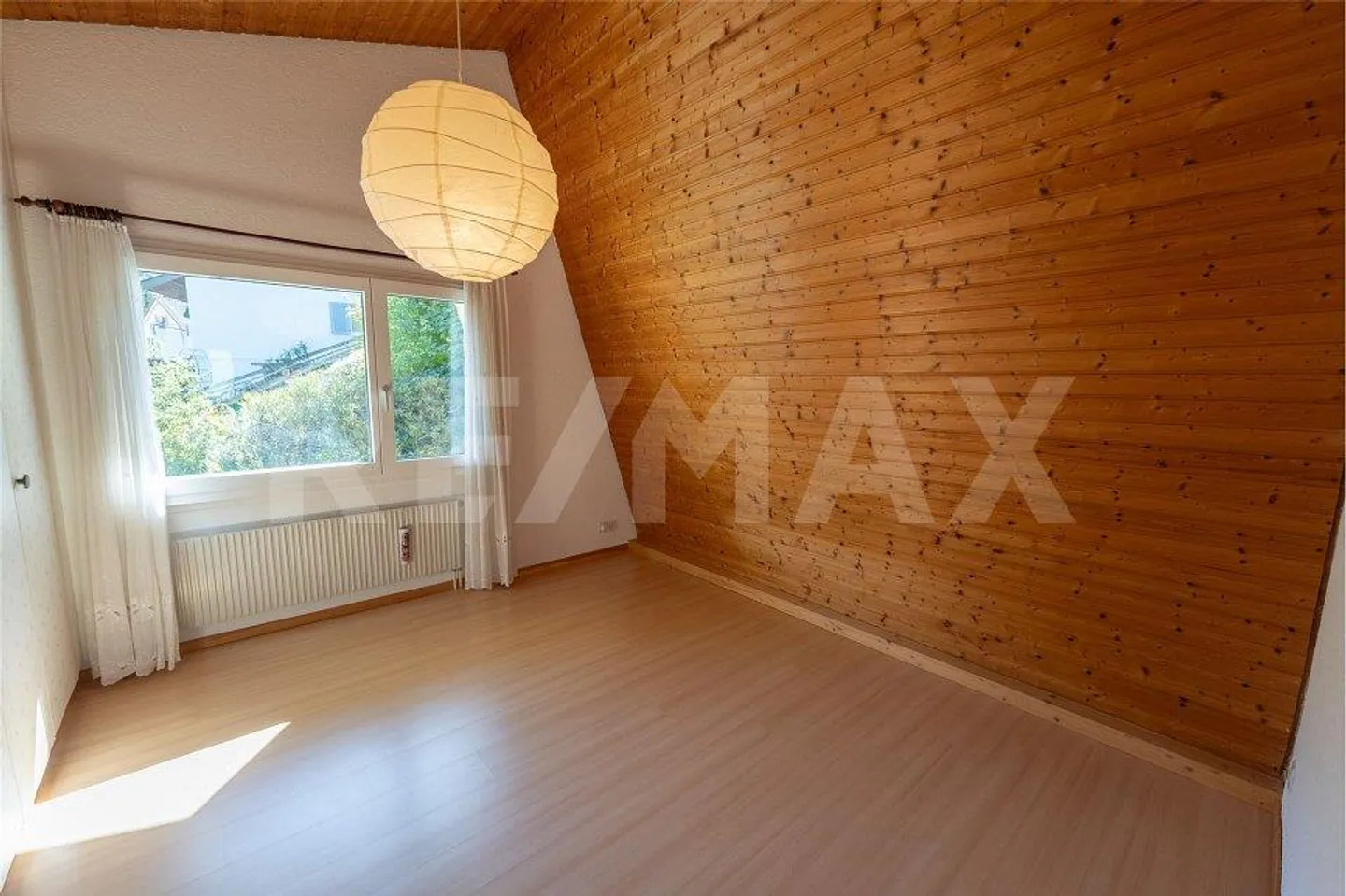 Maison individuelle avec vue imprenable et beaucoup d'espace extérieur... - Photo 10 sur 13