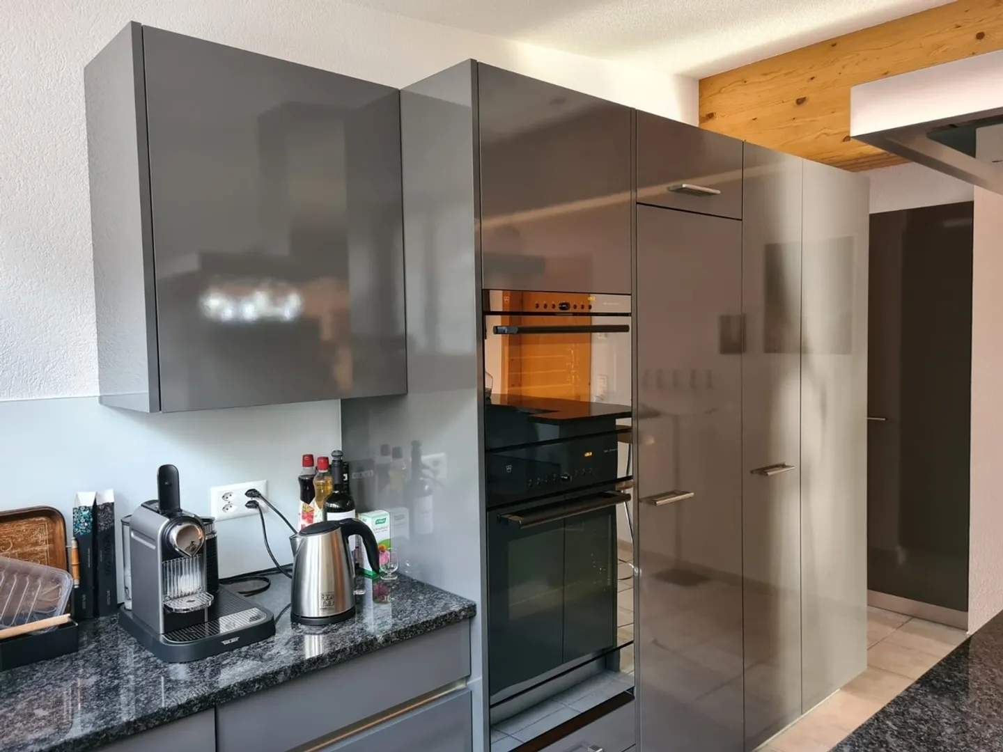 Gemütliche 3-Zimmer Dachwohnung mit Balkon in Betschwanden - Foto 4 von 11