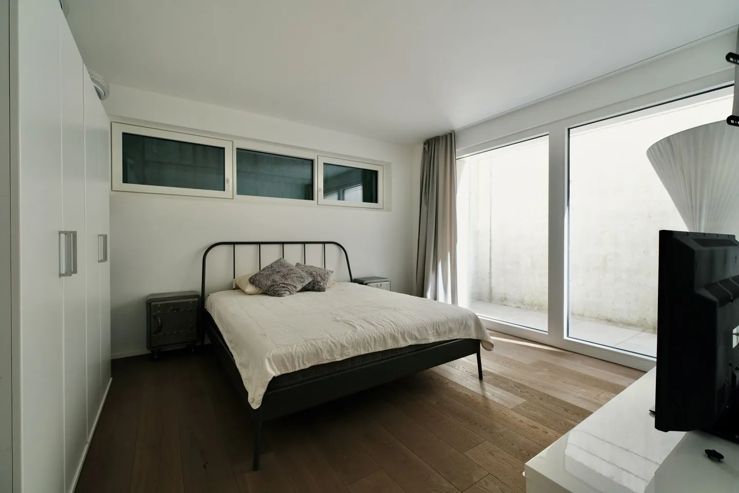 Versatile 2.5-Room Studio - Living, Office, Atelier or Practice with Modern Finishing Standards - Photo 7 of 10