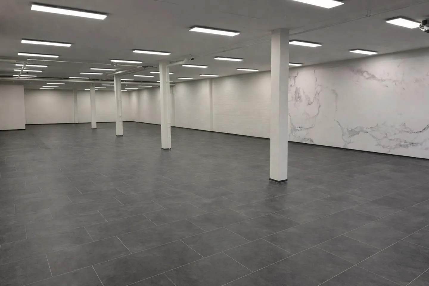 Sala / Showroom - perfetto per collezionisti, commercianti e aziende - Foto 1 di 1
