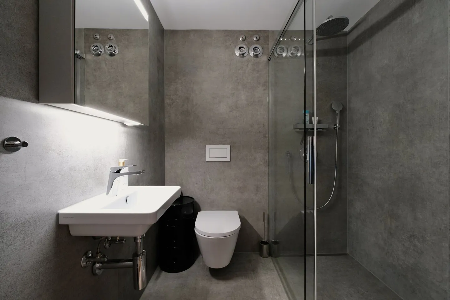 Versatile 2.5-Room Studio - Living, Office, Atelier or Practice with Modern Finishing Standards - Photo 6 of 10