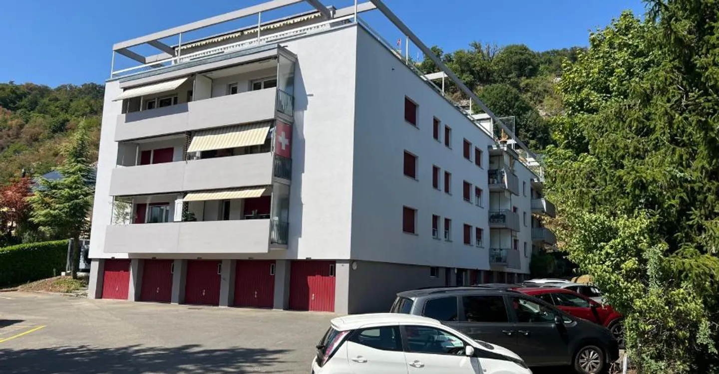 Bright 4.5-room apartment with a view in La Neuveville - Photo 1 of 9